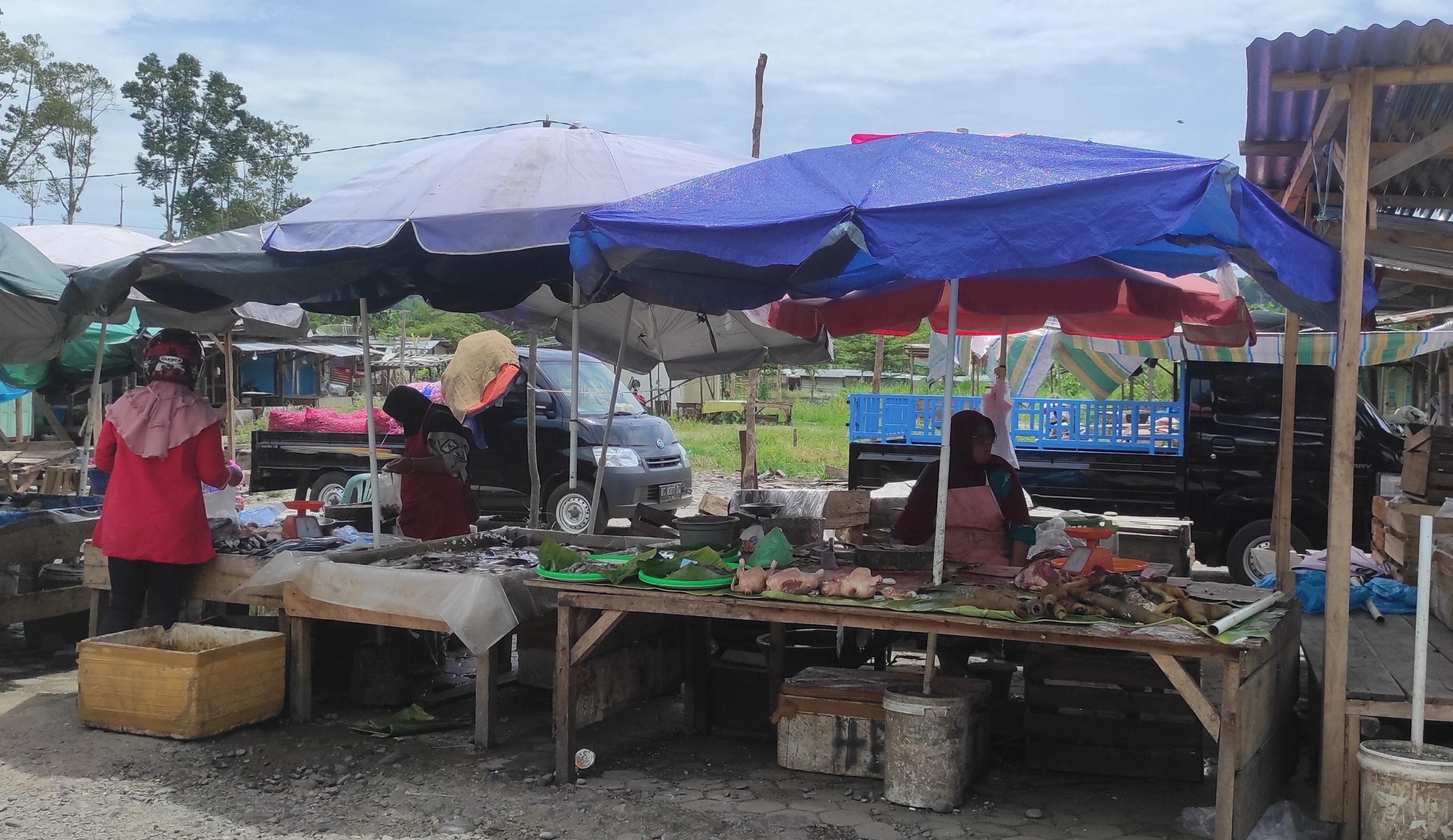 Harga Daging Ayam di Pasar Pulau Mas Empat Lawang Naik Lagi, Tembus Rp 38 Ribu per Kilogram