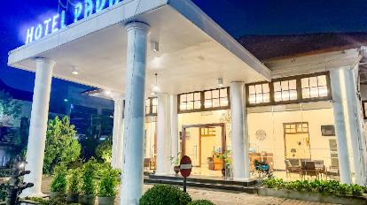 Hotel Murah dengan Sentuhan Mewah di Padang, 5 Pilihan Menarik