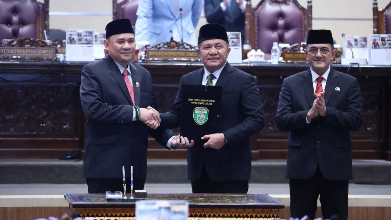 Gubernur Herman Deru Apresiasi DPRD Sumsel, Tiga Raperda Disahkan Jadi Perda Strategis