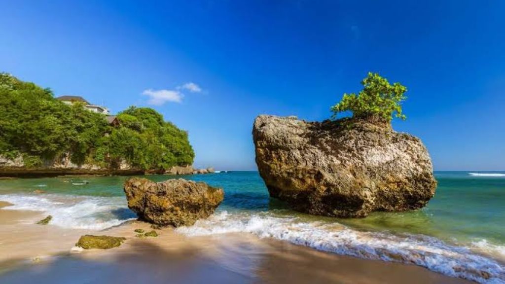 WOW! Ada Misteri di Balik Keindahan dan Keunikan Pantai Padang Padang Bali, Kapal Ho Tsai Fa No 18
