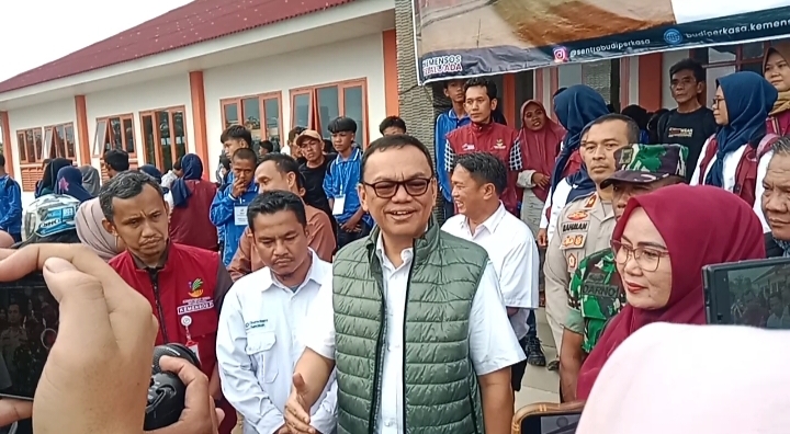 Belum 100 Hari Kerja, Bupati Empat Lawang H. Joncik Muhammad Hapus Anggaran Mobil Dinas untuk Pelunasan BPJS