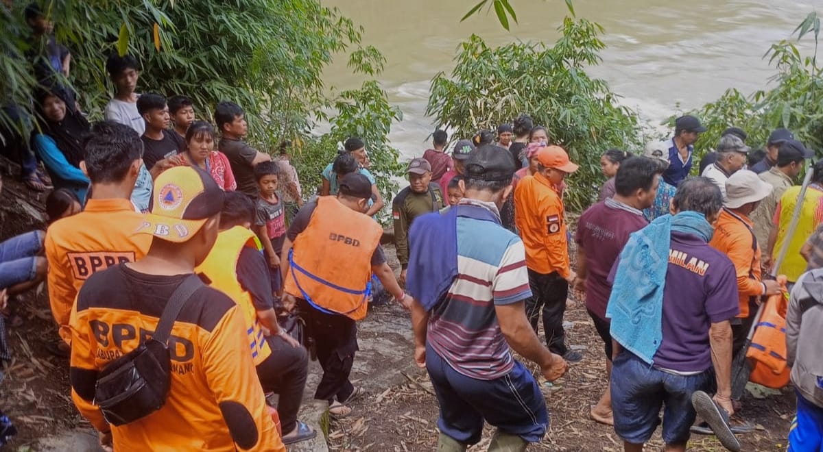 Bocah Sebelas Tahun Hilang Terbawa Arus Sungai Musi