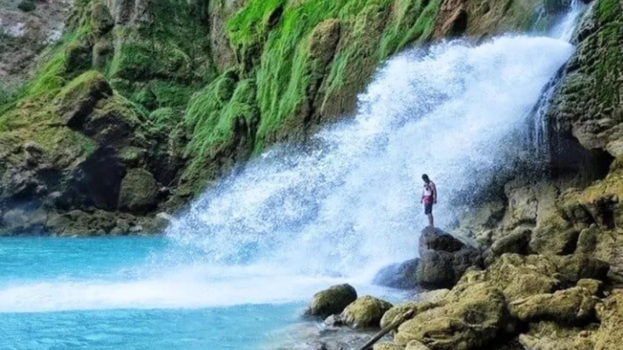 Pesona Biru Air Terjun Matayangu: Destinasi Wisata Alam di Nusa Tenggara Timur