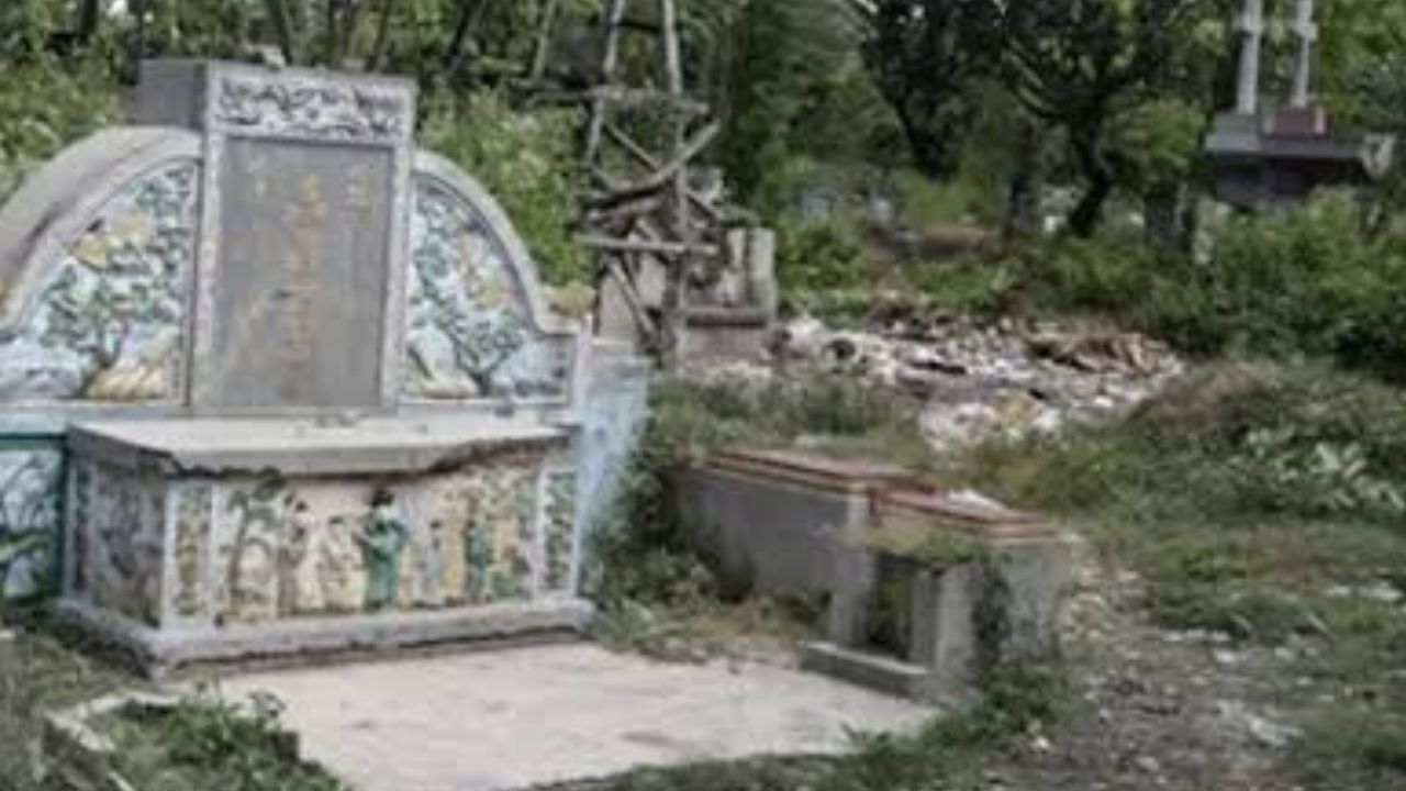 Misteri Kuburan Cina Mojokerto, Penampakan Cino Gundul di Lingkungan Balongrawe