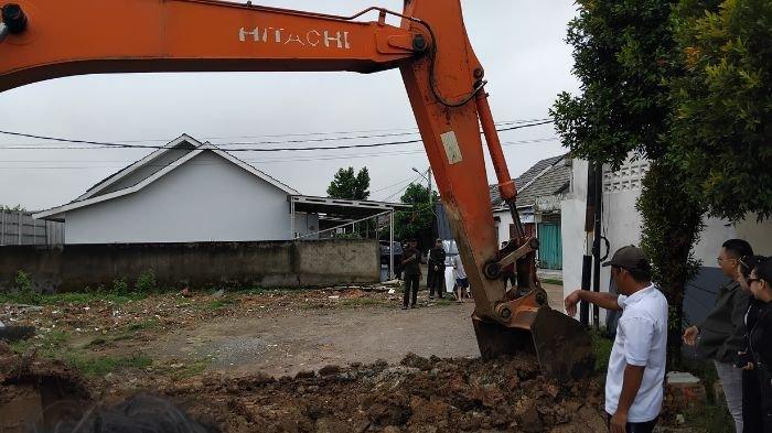 Akses Jalan Ditutup! Konflik Lahan di Perumahan KMS Memanas, Warga Siap Gugat Developer