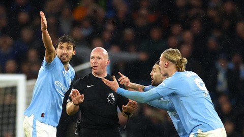 Keputusan Wasit Simon Hooper di Laga Man City vs Tottenham Jadi Kontroversi