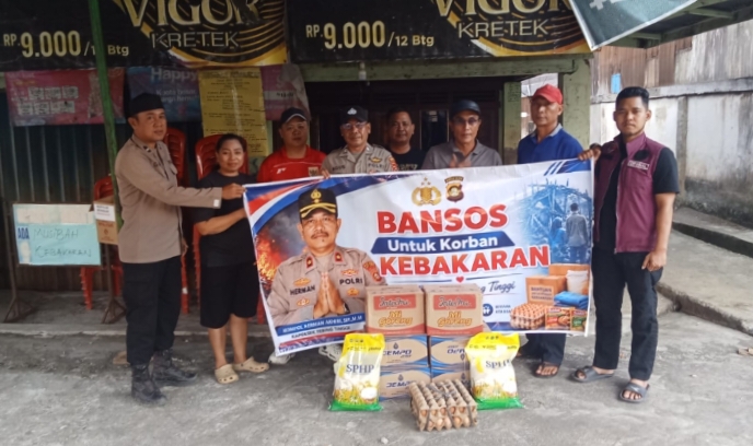 Polres Empat Lawang Salurkan Bantuan Sosial untuk Korban Kebakaran Batu Pance, Wujud Kepedulian Polri Presisi