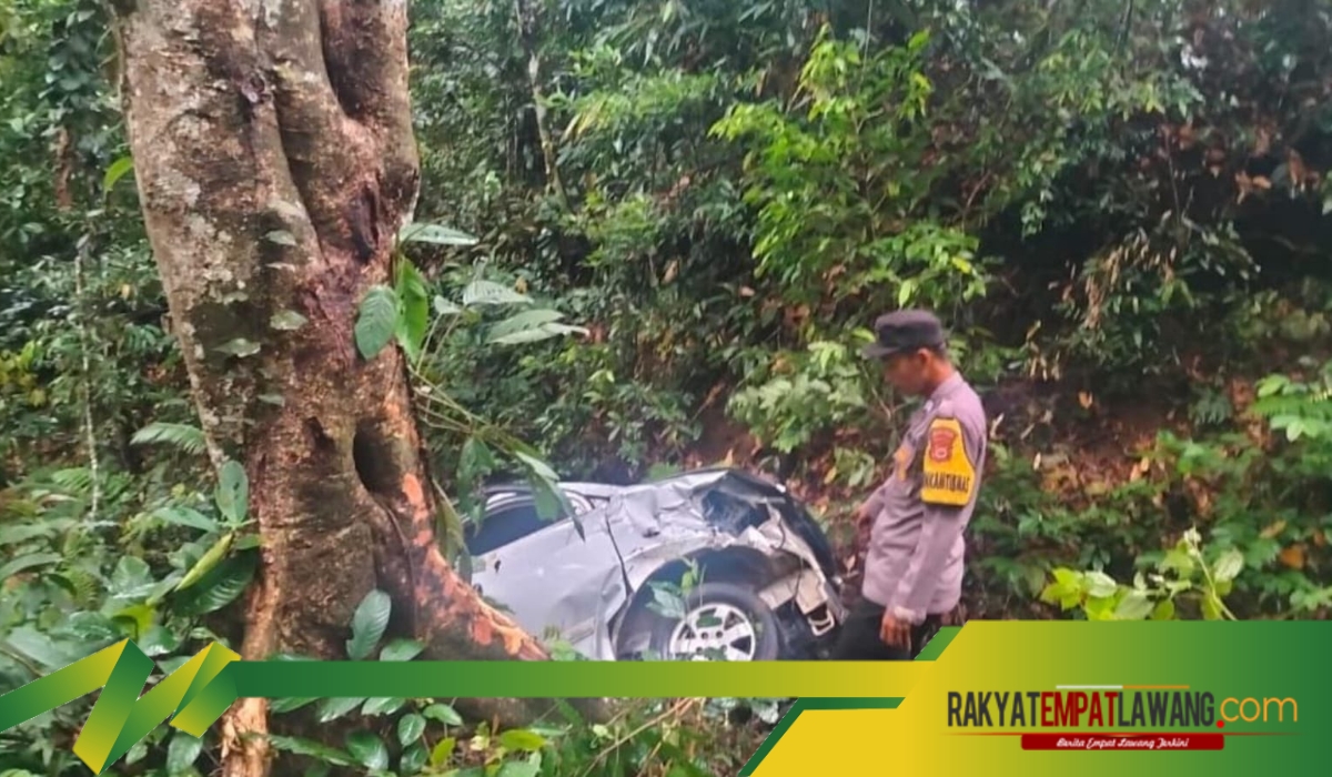 Hendak Antar ODGJ Mobil Dinas Dinkes Empat Lawang Alami Kecelakaan di Liku Sembilan Bengkulu