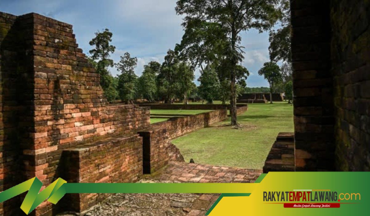 Menguak Misteri dan Merenungkan Derap Lamban Pemugaran Candi Muaro Jambi