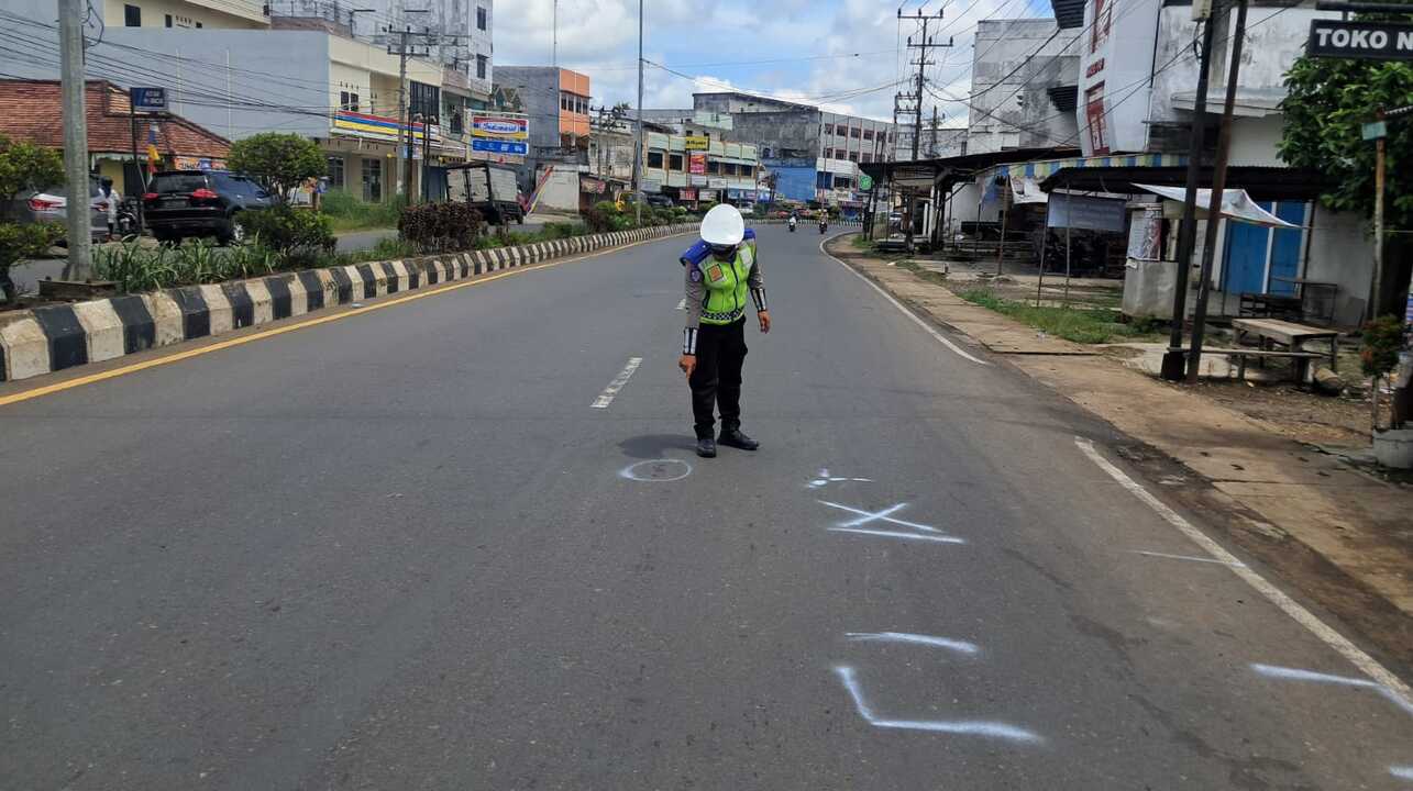 Tragis! Pelajar Tabrak Mobil Parkir di Lubuklinggau, Begini Kronologinya