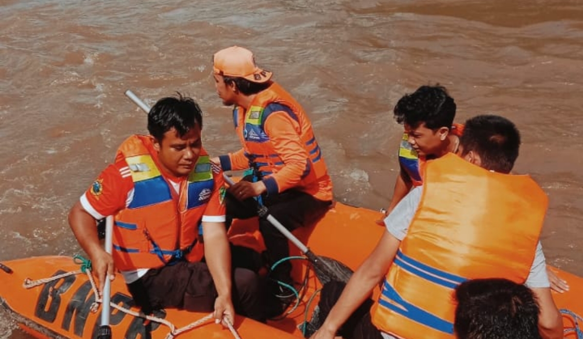 Anak 9 Tahun Dilaporkan Hanyut di Sungai Musi, Pencarian Masih Dilakukan Tapi Belum Membuahkan Hasil