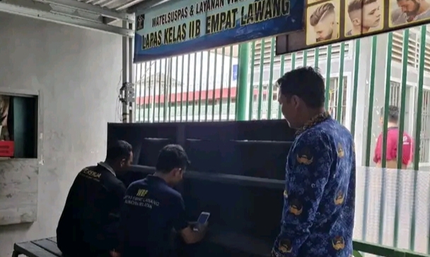 Petugas Lapas Empat Lawang Pantau Ketat Penggunaan Wartelsuspas Warga Binaan