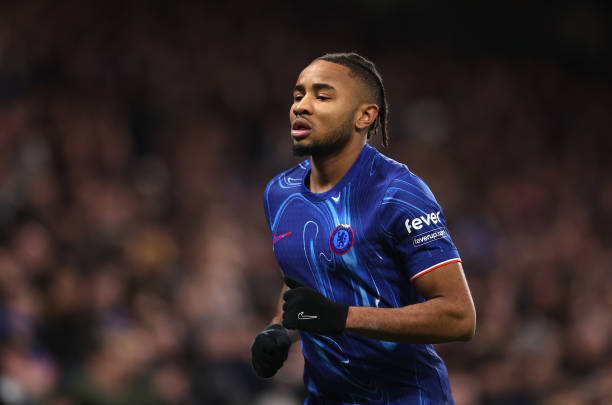 Barcelona dan PSG Rebutan Christopher Nkunku, Masa Depan di Chelsea Makin Suram?