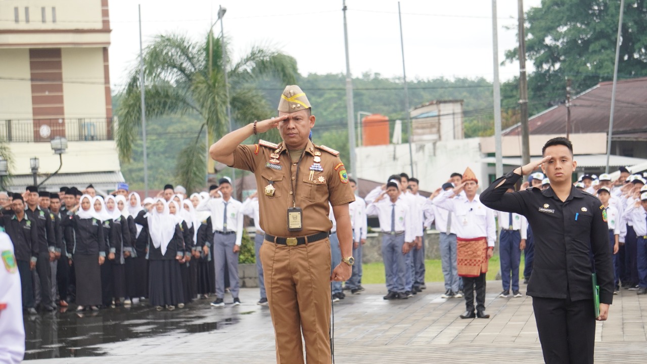 Jadi Pembina Upacara Hari Amal Bakti ke-77 Kemenag, Sekda Sampaikan Permohonan Maaf