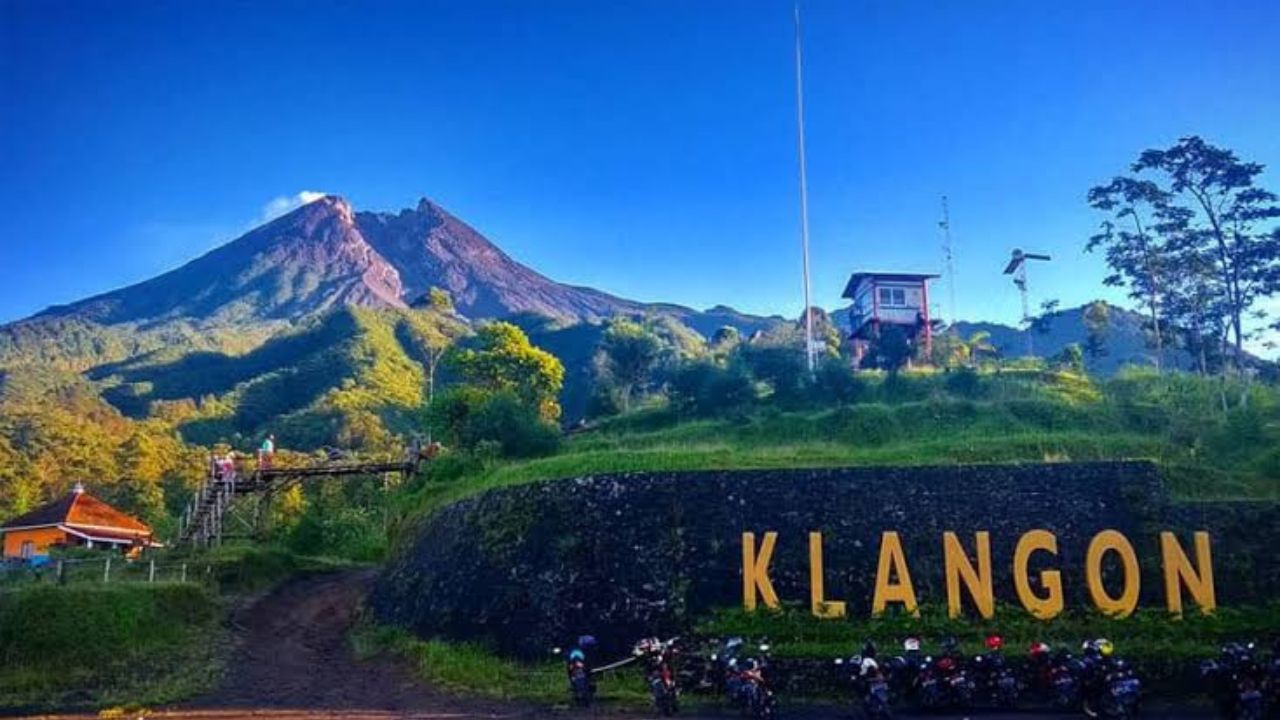 Mengintip Keajaiban Alam Bukit Klangon: Destinasi Wisata yang Menawan