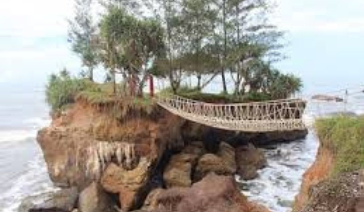 Keindahan Pantai Sungai Suci: Destinasi Wisata Terbaru di Bengkulu