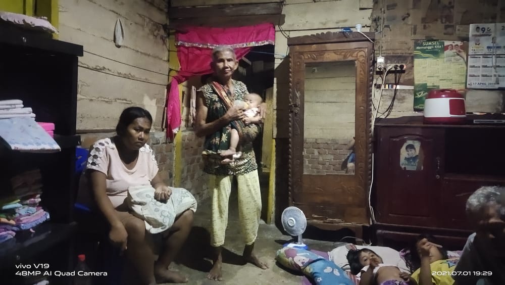 Miris, tak Ada Biaya untuk Berobat, Ibu Tiga Anak ini Menahan Rasa Sakit