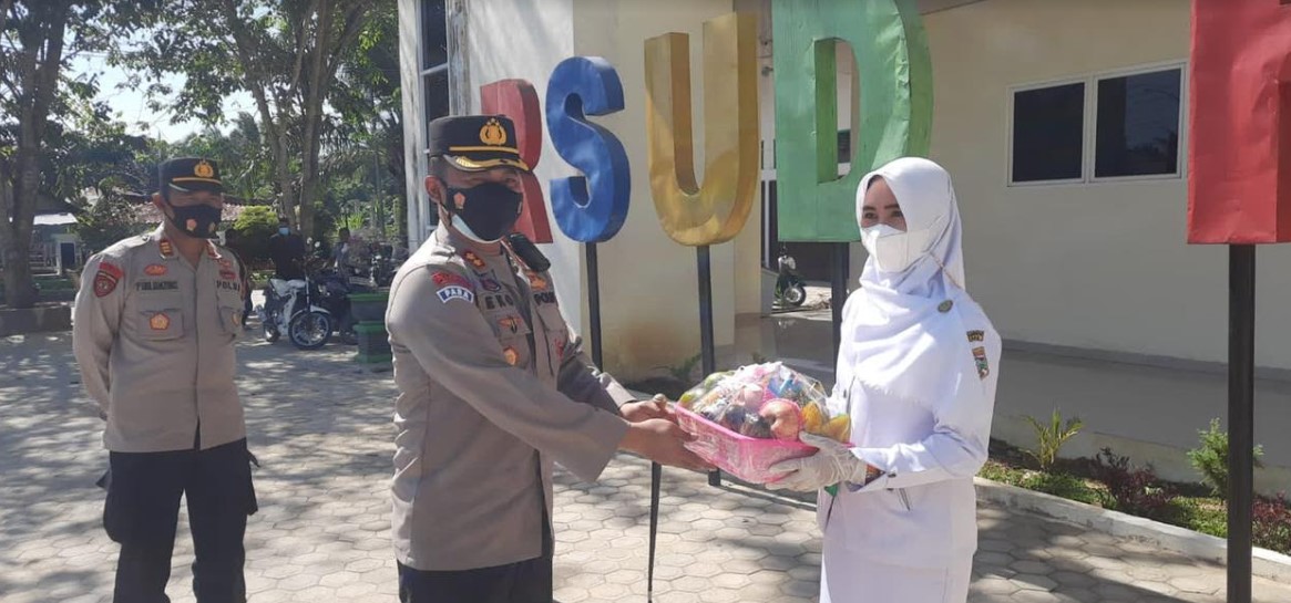 Polres Muratara Berikan Bantuan untuk Nakes