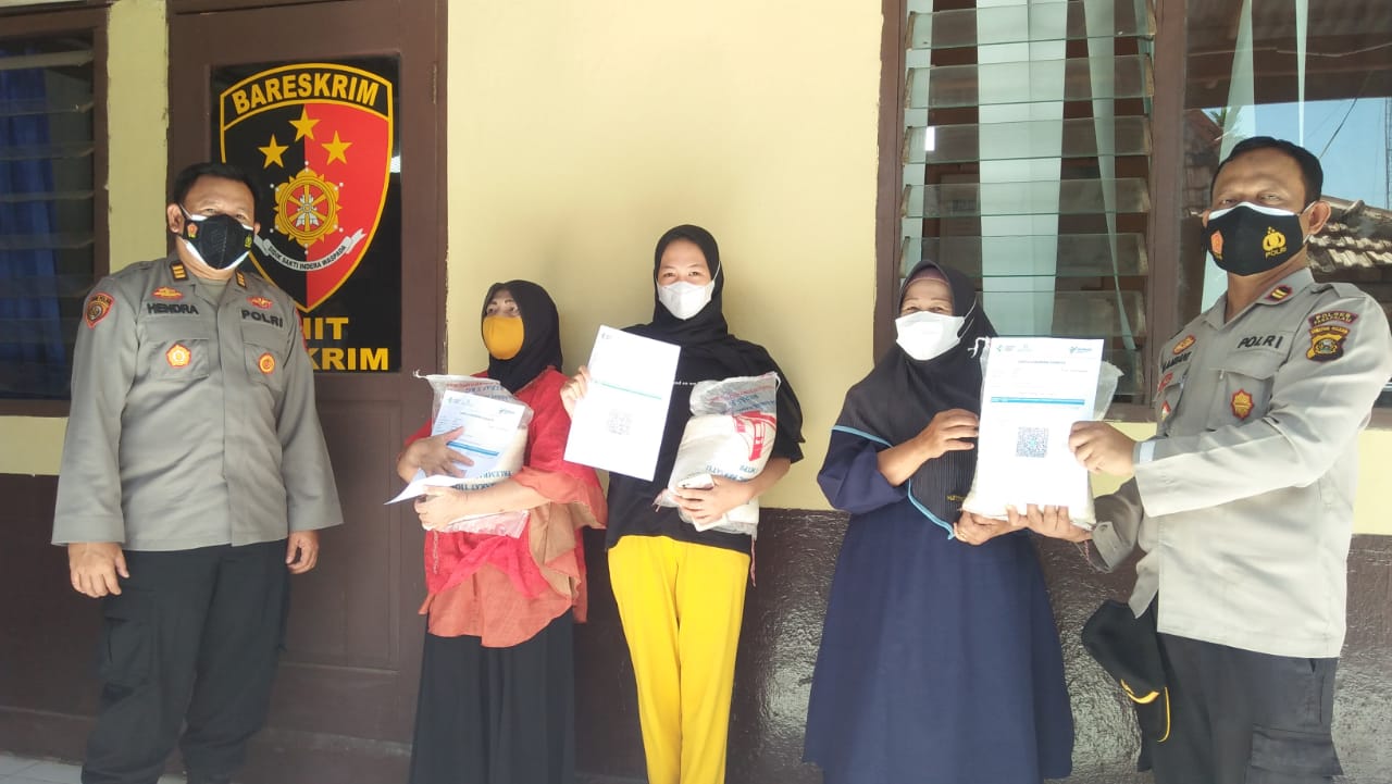 Masyarakat 'Geruduk' Polsek Pagaralam Utara, untuk Lakukan Vaksinasi