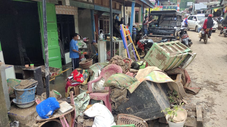 Puluhan Rumah di Talang Padang Disapu Banjir Bandang