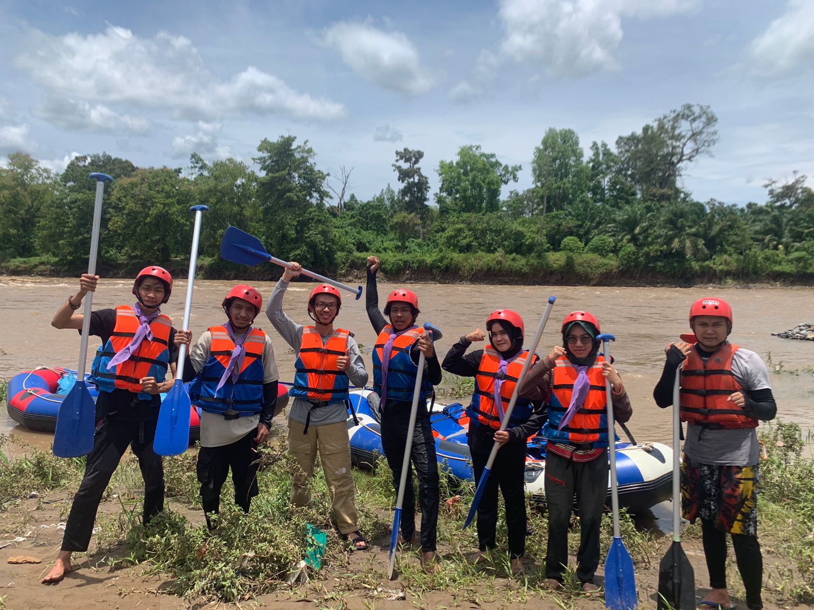 Mapala UIN Ekspedisi Arung Jeram Sungai Musi