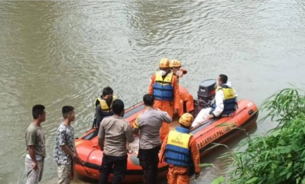 Ateng Tenggelam di Sungai Beliti