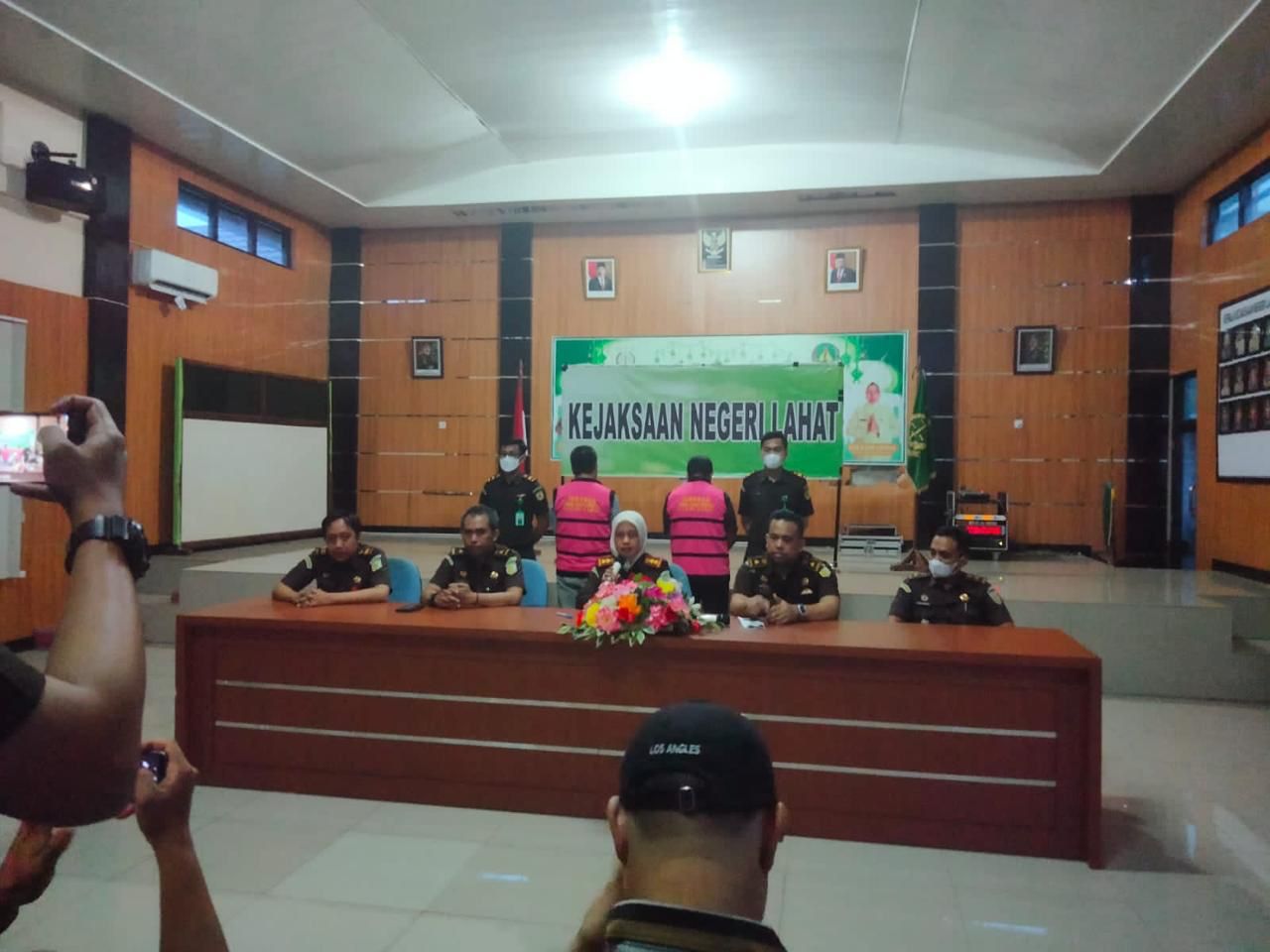 Jadi Tersangka, Kajari Lahat Tahan Kadis Perpustakaan Lahat dan Bendahara