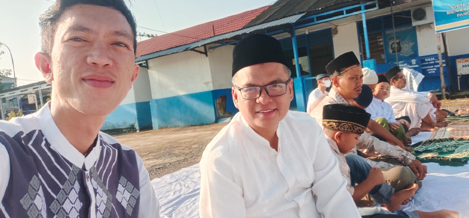 Ratusan Jemaah Muhammadiyah Gelar Sholat Ied di Halaman Polsek Tebing Tinggi