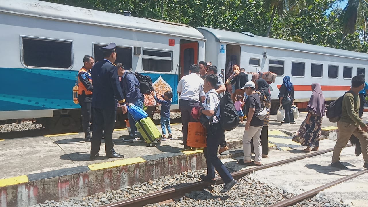 Mendekati Arus Balik Lebaran, Ini Kata Kepala Stasiun Tebing Tinggi