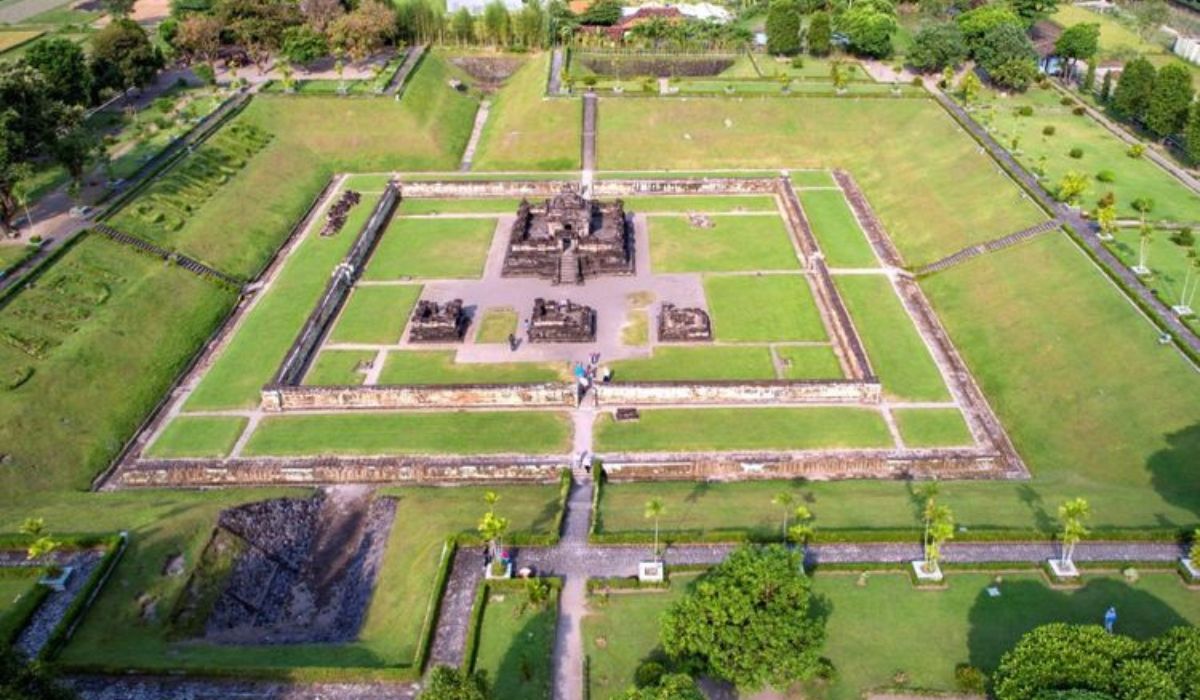 Mengungkap Keunikan Candi Sambisari: Sebuah Wisata Sejarah di Yogyakarta