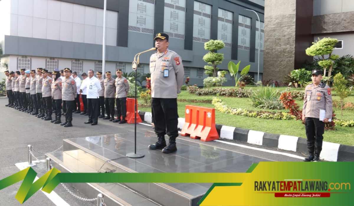 Dir Binmas Polda Sumsel Pimpin Apel Pagi dan Berikan Arahan