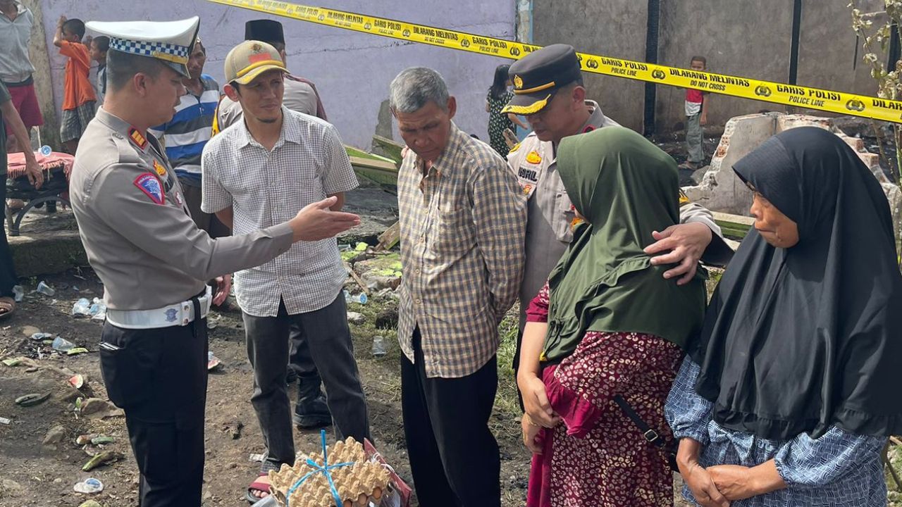 Polantas Peduli Bantu Korban Kebakaran