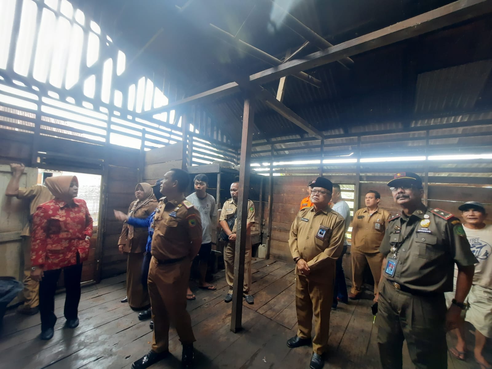 Rumah Taufik Nyaris Luluhlantak