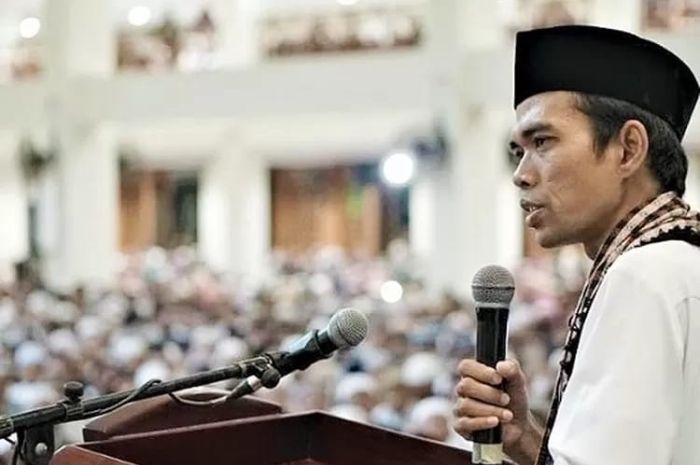 6 Doa Mendatangkan Rezeki Melimpah Menurut Ustadz Abdul Somad