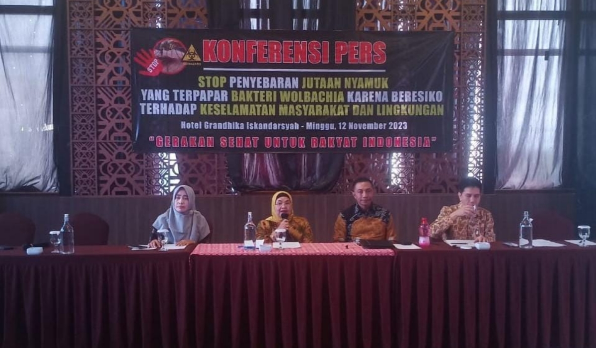 Siti Fadilah Meminta Penghentian Penyebaran Nyamuk Wolbachia dan Menolak Penggunaan Rakyat sebagai Percobaan