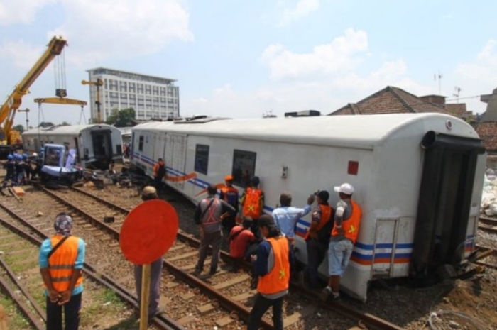 Kisah Kereta Berjalan Tanpa Masinis, Misteri Kereta Api Gajayana: Ketika Ular Besi Berjalan Sendiri, Ngeri!