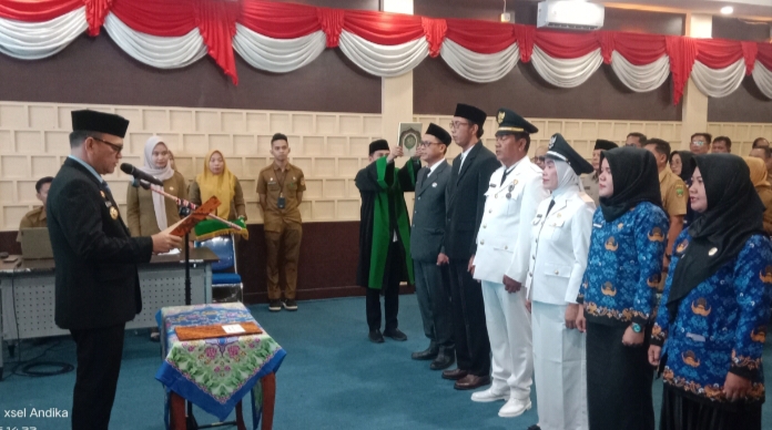 Bupati Empat Lawang Lantik Pejabat Administrator dan Pengawas Tahun 2025