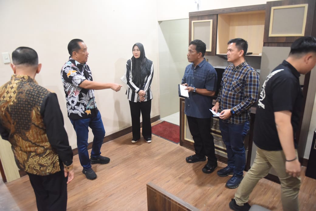 Wagub Sumsel Cik Ujang Tinjau Kesiapan Kerja di Setda Provinsi pada Akhir Pekan