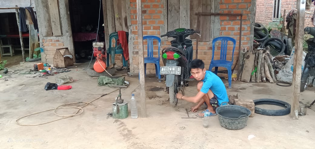 Bikin Haru, Ini Pengalaman Kisah Merintis Usaha Bengkel di Desa