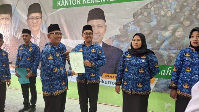 195 PPPK Kemenag Lahat Dilantik, Dua Peserta Ikuti dari Mekkah Lewat Zoom