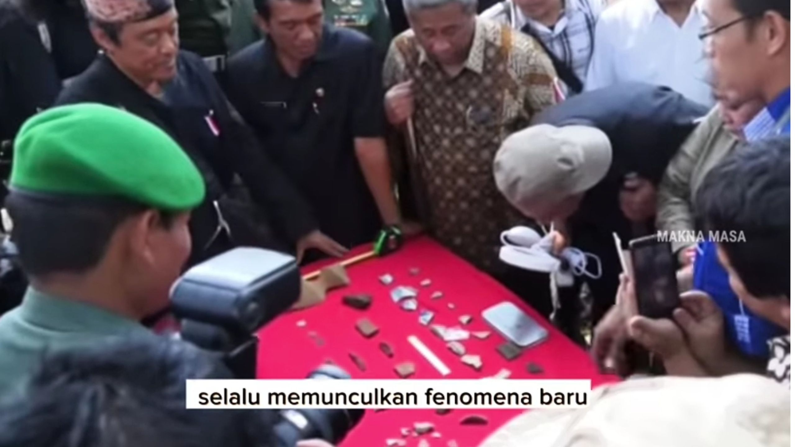 Hebat, Penemuan Terbaru di Gunung Padang, Senjata Kuno yang Mengejutkan Peneliti