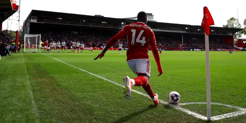 Son Heung-min Cetak Gol 'Olimpico', Tottenham Singkirkan Manchester United dari Carabao Cup