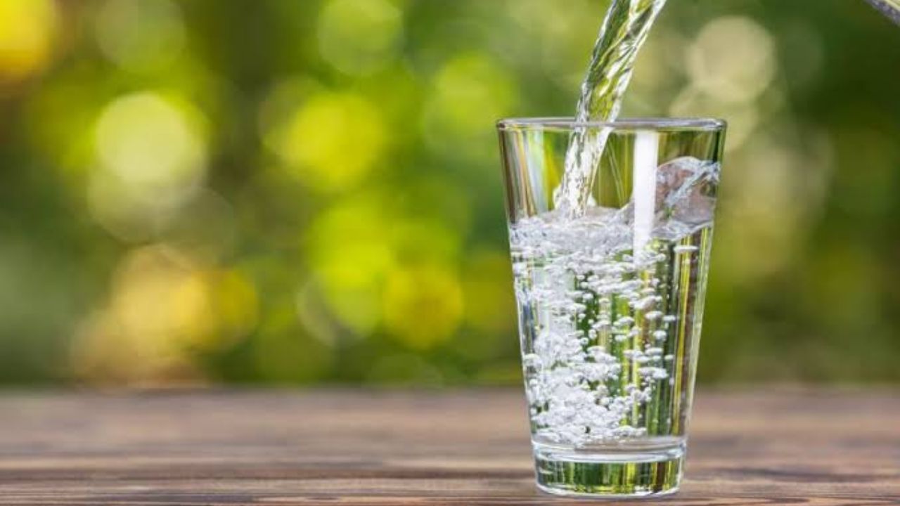 Manfaat Minum Air Putih di Pagi Hari: Sehat untuk Hari yang Produktif