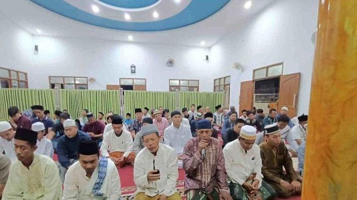 Ratusan Jamaah Datangi Masjid Al-Huda Palembang