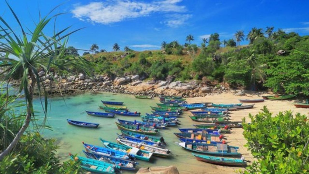 Pantai Turun Aban: Destinasi Eksotis dengan Pasir Putih dan Air Jernih