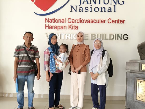 Pemkab Muba Kirim Afifah, Bocah Penderita Jantung Bocor, ke RSCM Lewat Program BASANAK