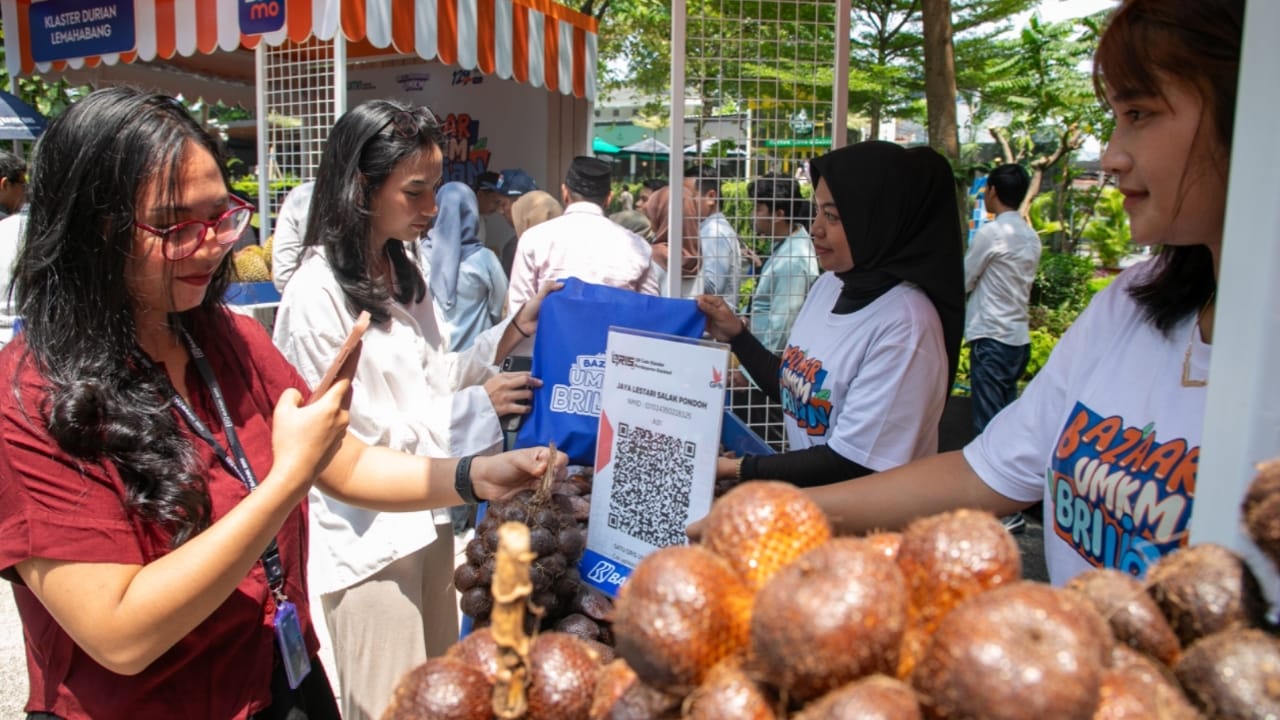 Diberdayakan BRI, Bisnis Klaster Petani Salak Ini Melejit!