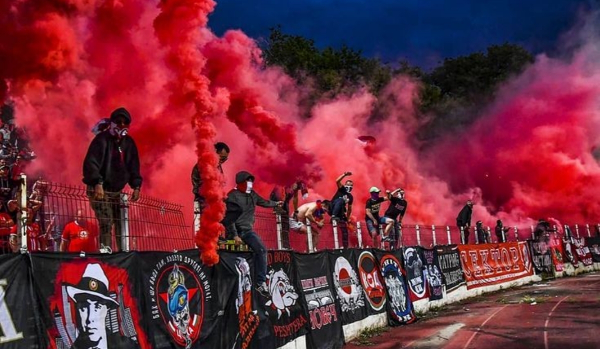 Hooliganisme dalam Sepakbola, Kefanatikan yang Justru Bawa Masalah