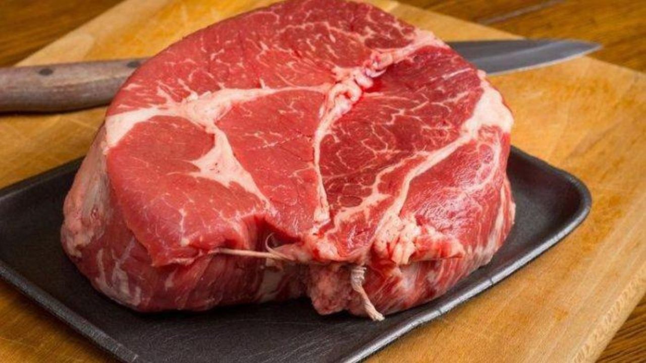 7 Tips Ampuh Hilangkan Bau Prengus pada Daging Kambing untuk Idul Adha