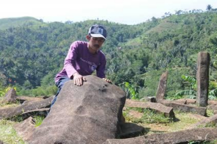 Misteri Batu Gendong di Situs Gunung Padang Cianjur, Mitos dan Rahasia Tersembunyi